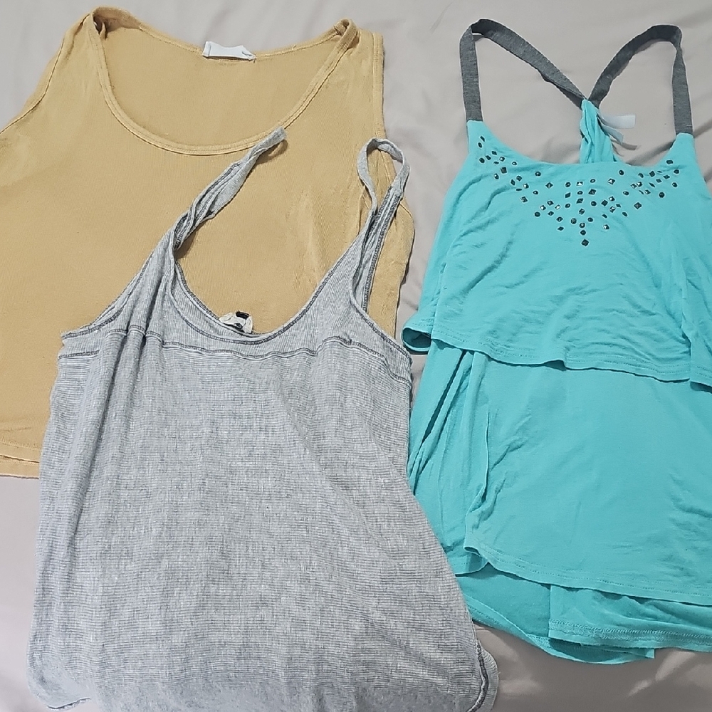 Stylish Women's Tank Tops - Set of 3